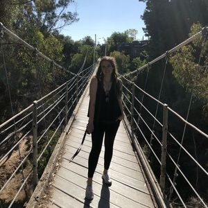 Meet your Posher, Madison